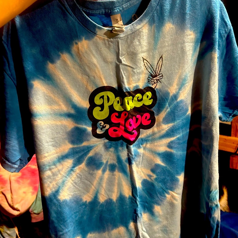 Peace Love Cannabis